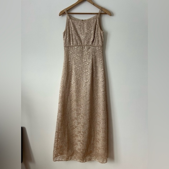 Long gold dress COTY U.S.A - Picture 1 of 5